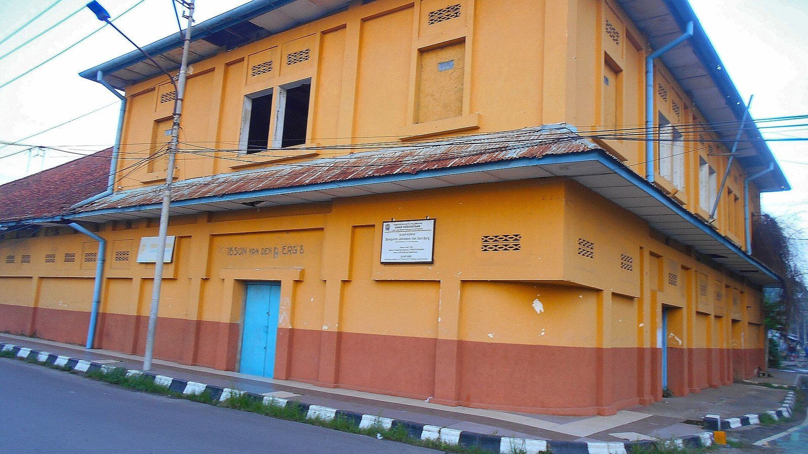 Gedung Jacobson van den Berg & Co. di Bukit Kecil, Palembang