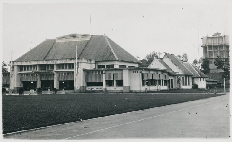 Sociëteit Palembang, gedung klub elite kolonial
